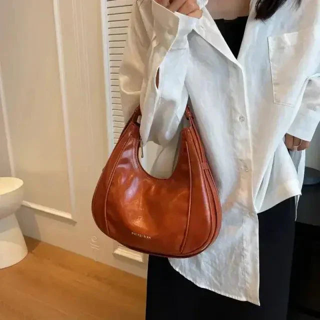 Medium Hobo Bag - Gabriela