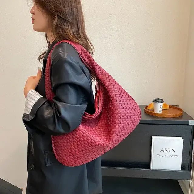 Large Shoulder Bag - Larissa